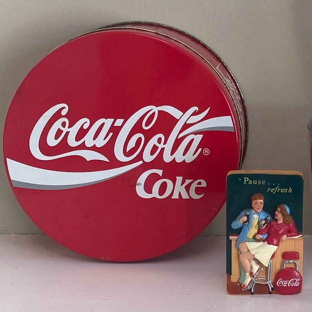Coca Cola Collectors Set Vintage Coca Cola Tin Acrylic Tumblers Glasses Magnet